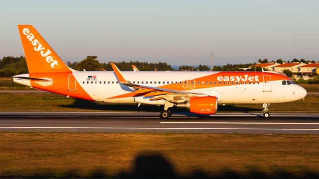 OE-IZL:Airbus A320-200:EasyJet